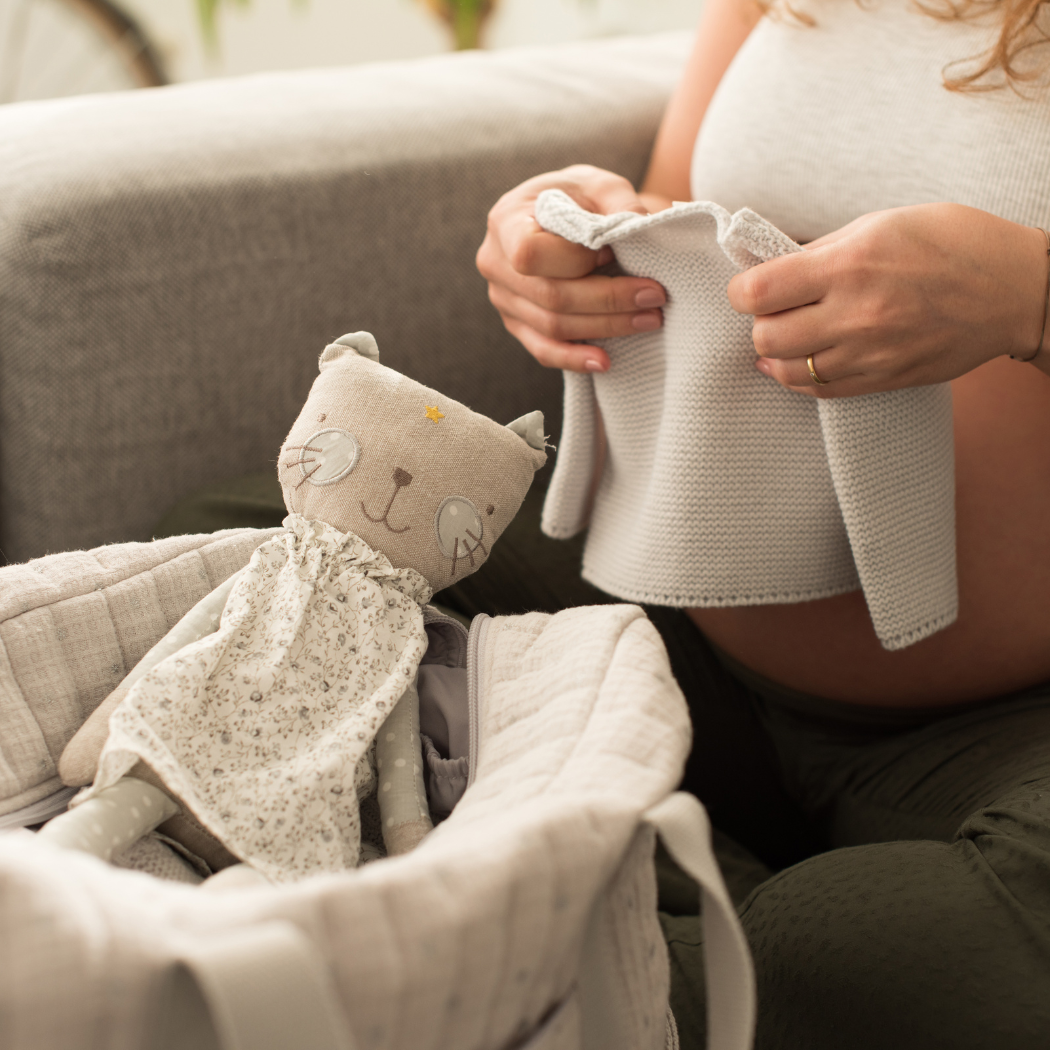 Idealna wyprawka dla noworodka – zobacz co zabrać do szpitala i w co wyposażyć się w domu